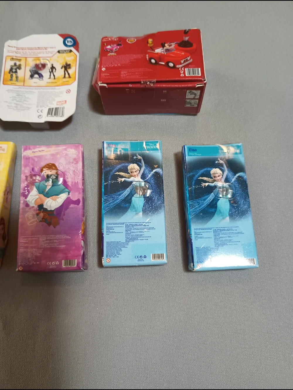 Zuru Mini Brands Disney Characters (8)